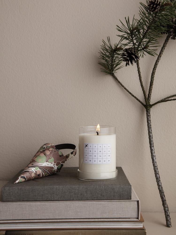Ferm Living - Scented Candle Christmas Calendar in White - Scandibørn