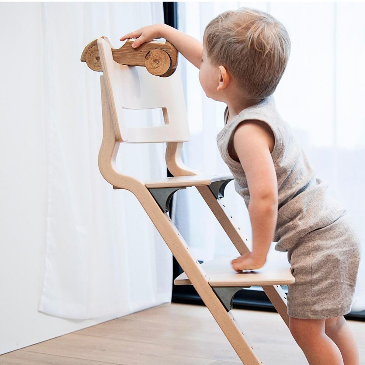 Leander High Chair with Safety Bar - Whitewash - Scandibørn