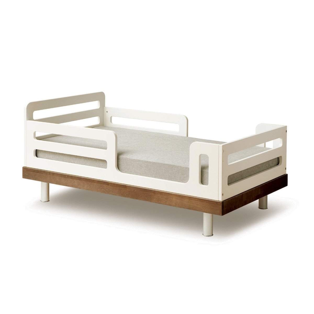 Oeuf NYC Classic Baby Cot Bed - White & Walnut – Scandiborn