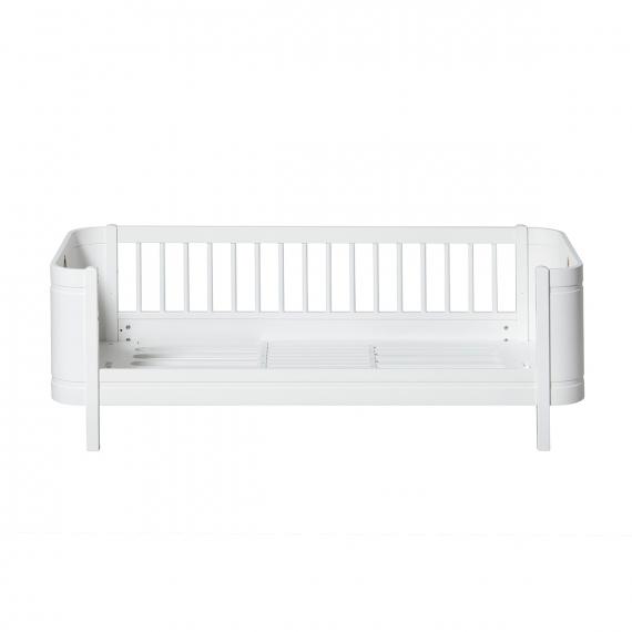 Oliver Furniture - Wood Mini + Junior Bed in White - Scandibørn