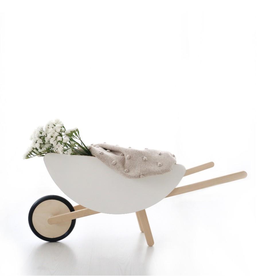 Ooh Noo Toy Wheelbarrow - Scandibørn