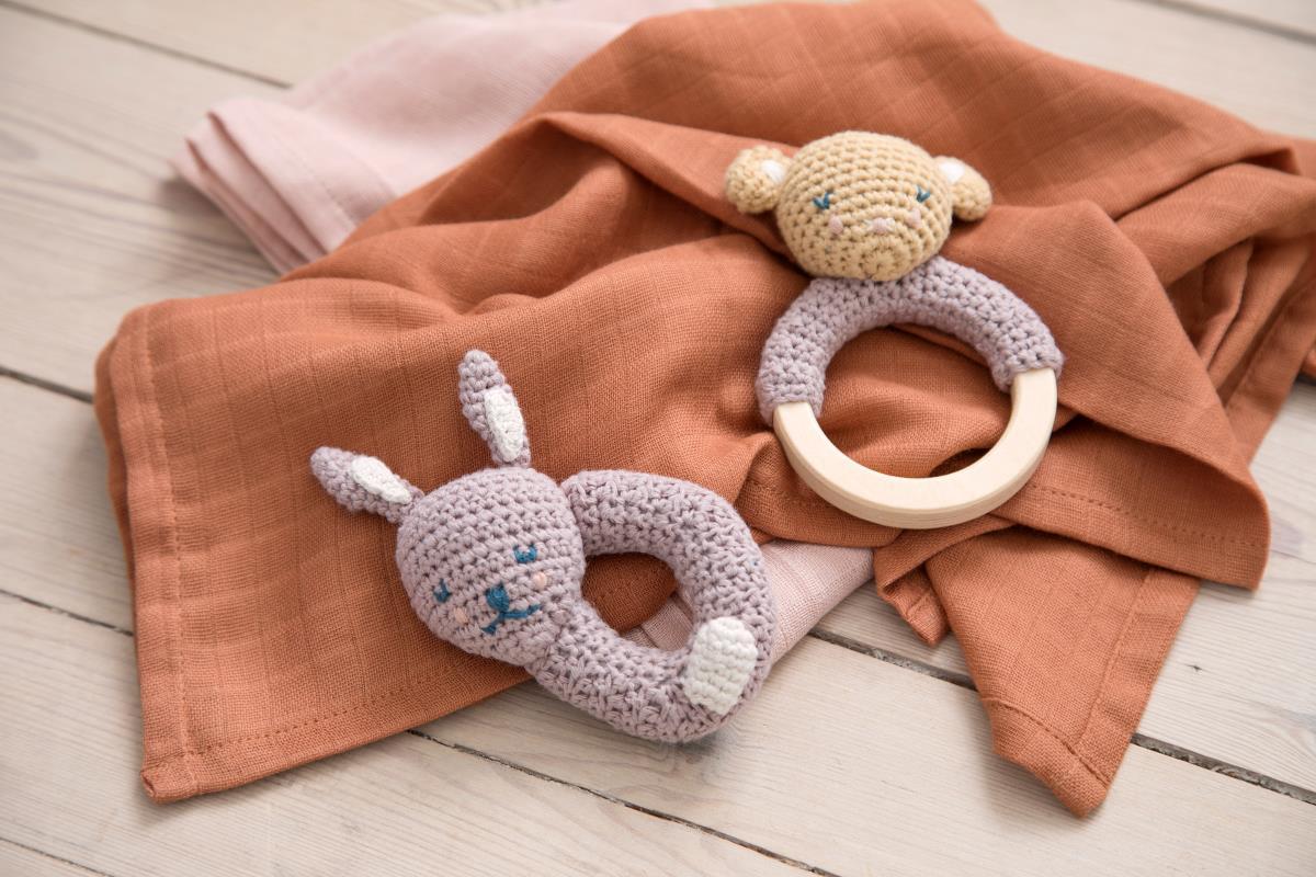 Sebra Crochet Rattle Buttercup Mouse - Scandibørn
