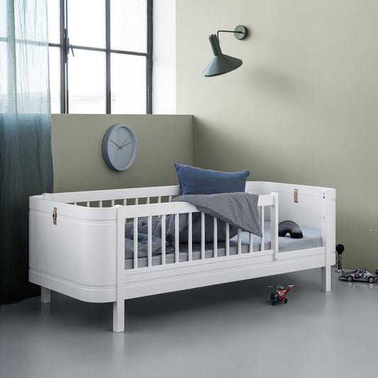 Oliver Furniture Wood Mini + Junior Bed - White
