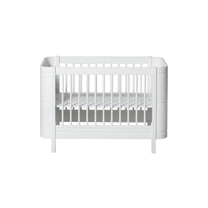 Oliver Furniture Wood Mini+ Cot Bed incl. Junior Kit - White (0-9 Years)