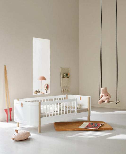 Oliver Furniture Conversion Kit - Mini+ Cot to Junior Bed - White/Oak